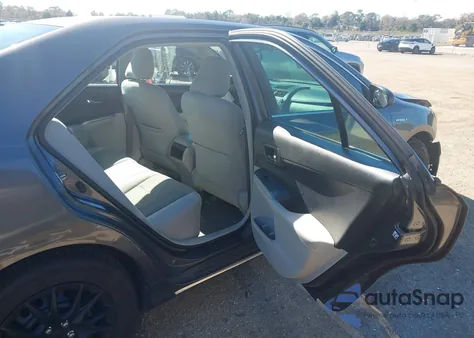 2014 Toyota Camry Hybrid Le z USA, uszkodzony, nr VIN 4T1BD1FK9EU102193